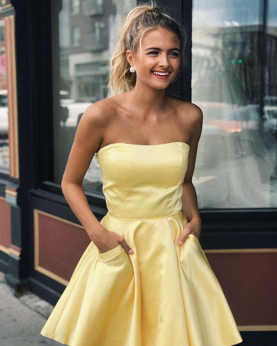 Vestidos Curtos de Cetim Amarelo Bonitos, Sem Alças, Corte em A, para Baile de Finalistas e Festa de Regresso a Casa, com Bolsos