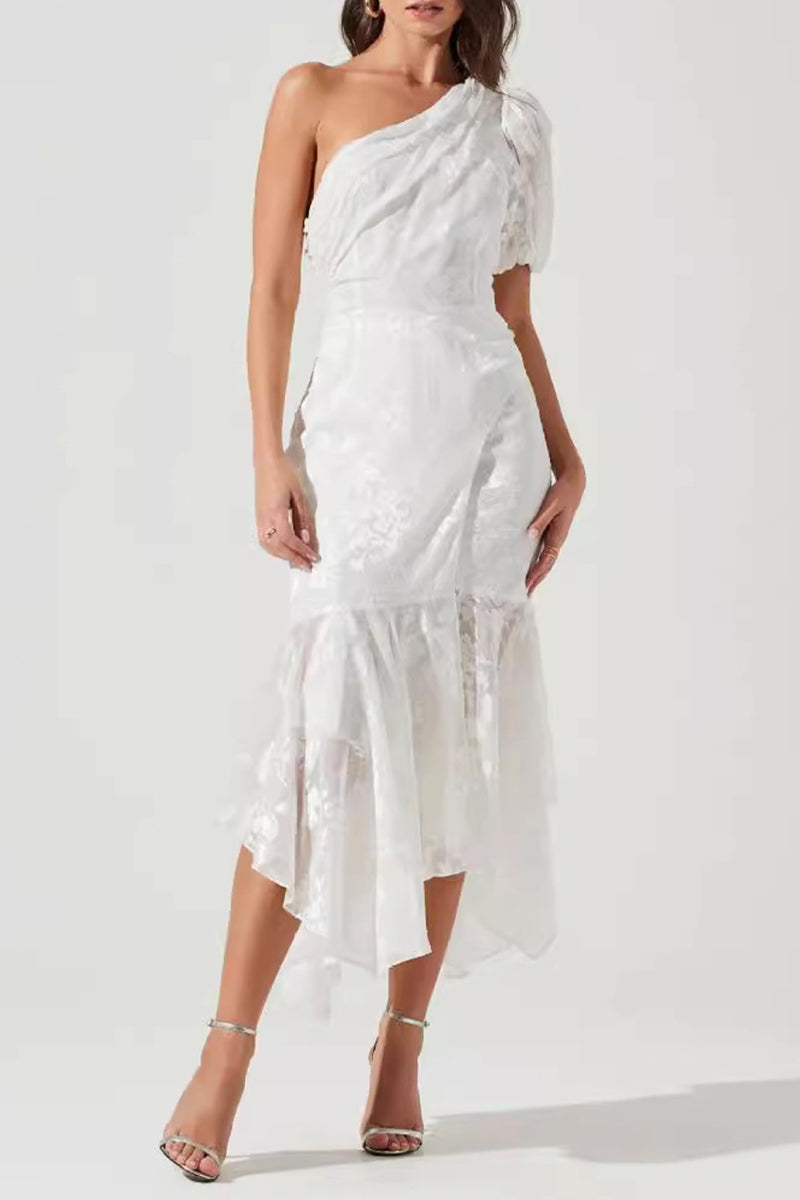 Elegante Abendkleider mit einfarbigem Patchwork und asymmetrischem schrägem Kragen 