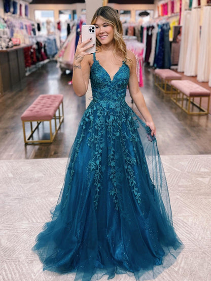 A-Linien-Ballkleid aus glitzernder Tüllspitze in Tintenblau