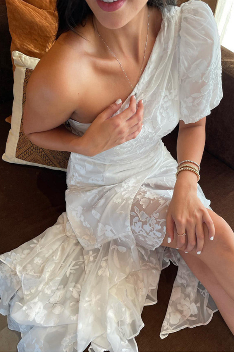 Elegante Abendkleider mit einfarbigem Patchwork und asymmetrischem schrägem Kragen 