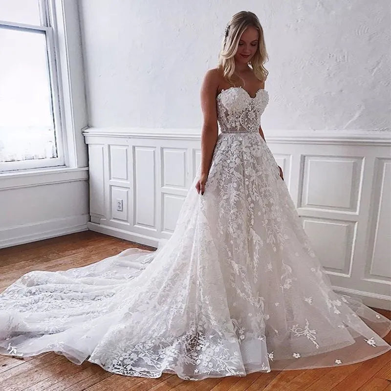 Vintage Floor Length Long A Line Wedding Dress With Sweetheart Lace