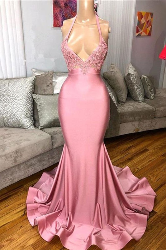 Abito da sera sirena con scollo a V profondo, allacciatura al collo in quarzo rosa e applicazioni di pizzo