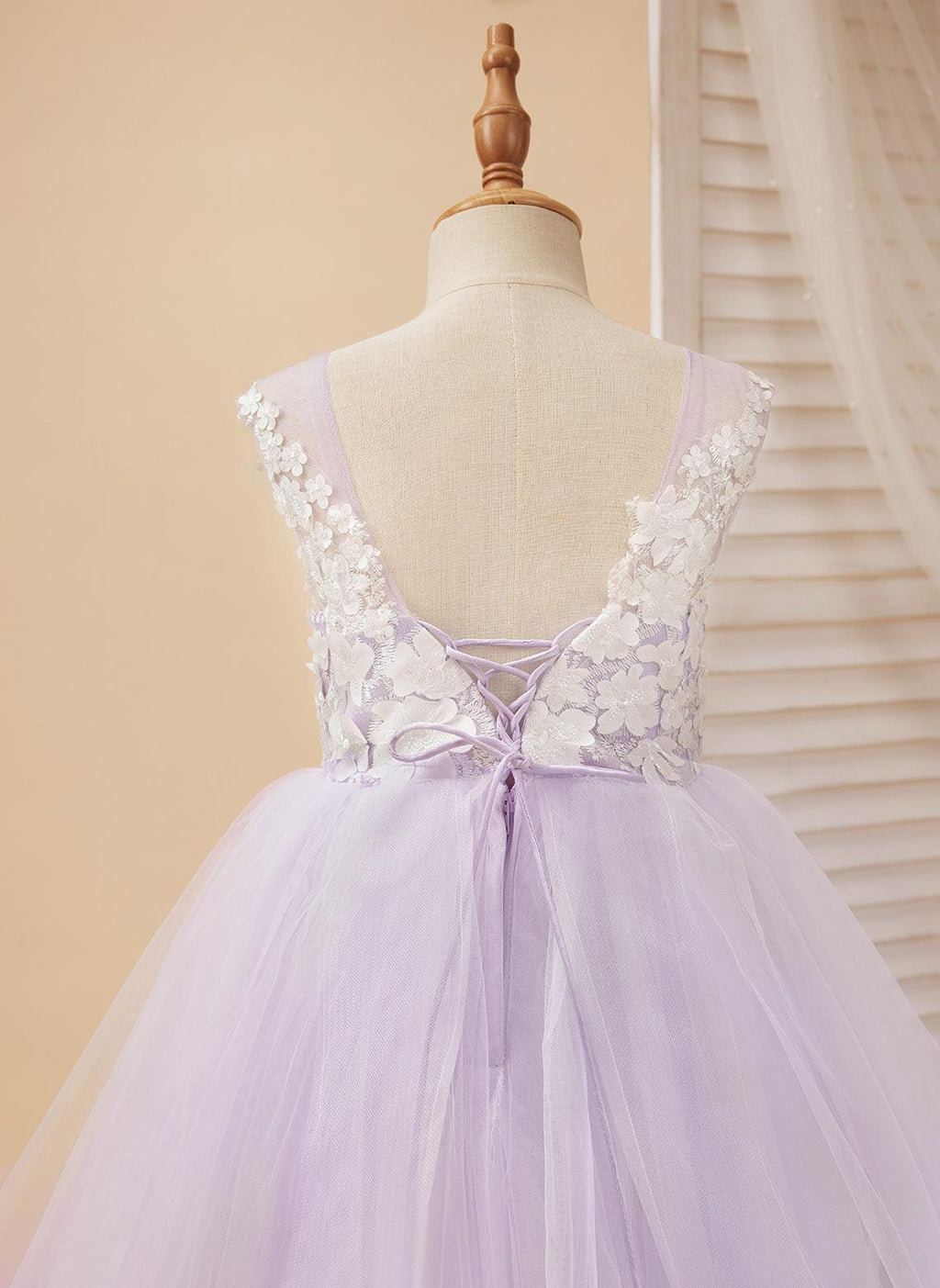 Elegant Sleeveless Lace And Tulle Princess Flower Girl Dress Floor Length