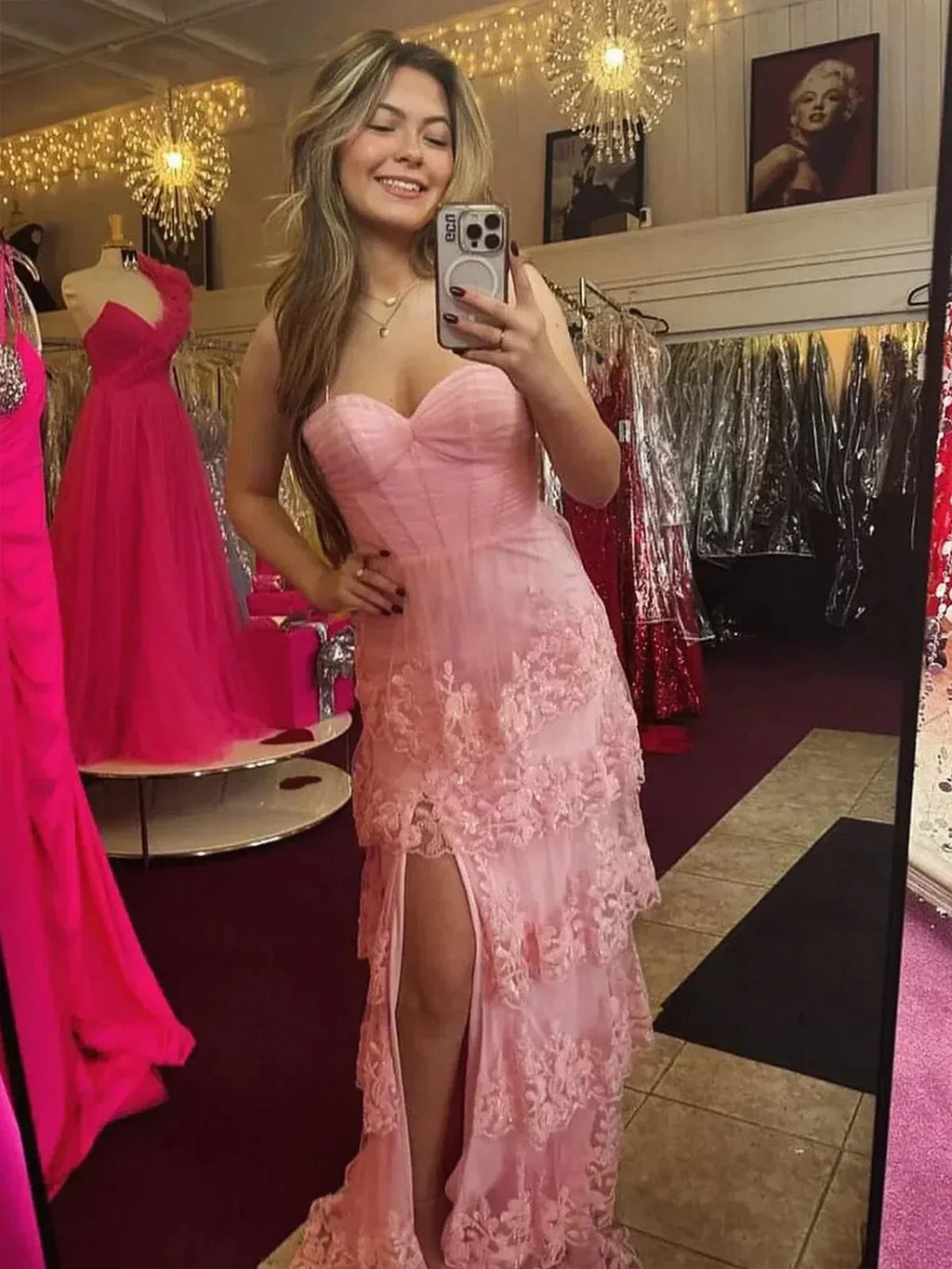 Dante | Robe de soirée longue à corsage cœur empire avec appliques en dentelle A Line