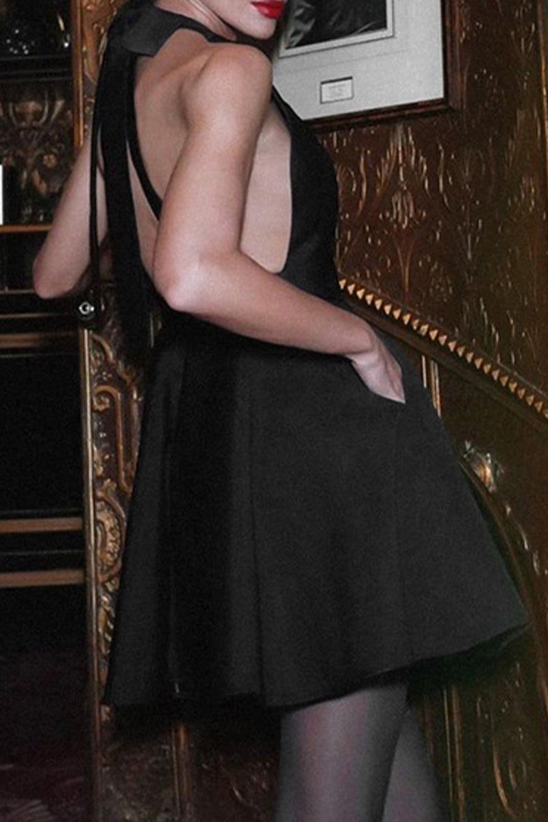 Elegantes, einfarbiges, rückenfreies Abendkleid mit Schleife und Neckholder 