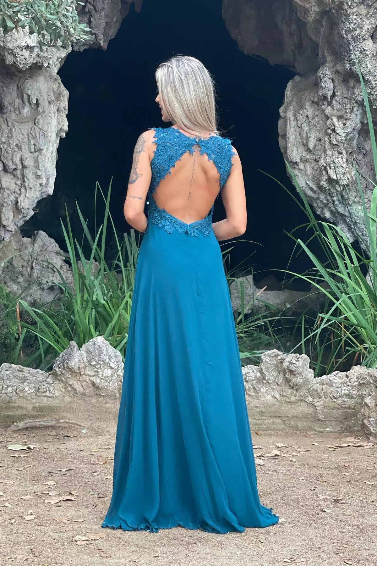 V Neck Split Front Chiffon Long Evening Dress with Elegant Appliques Lace