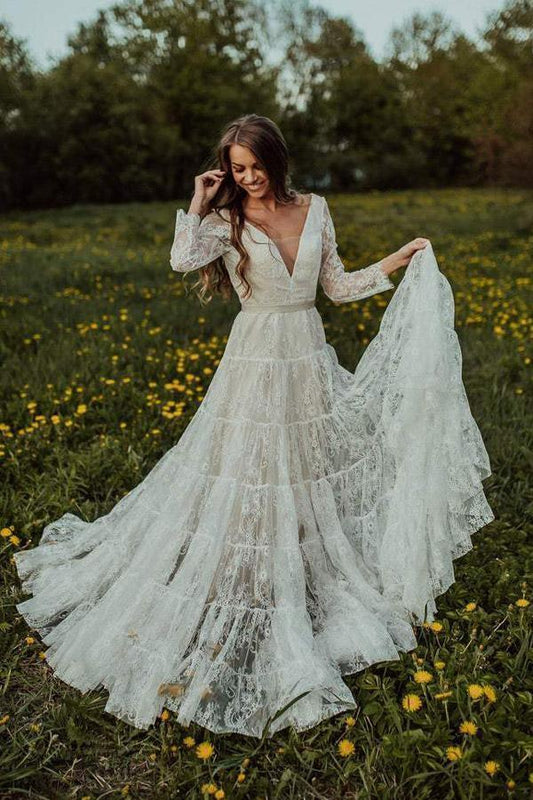 Boho-Brautkleid mit tiefem V-Ausschnitt, langärmeliges rustikales Brautkleid