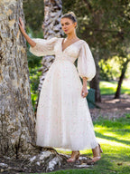 Robe longue à encolure en V profonde, manches à volants nuage scintillant