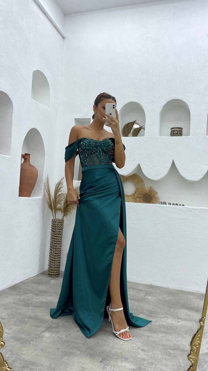 Vestido de baile de cetim comprido até ao chão, estilo sereia, sem mangas, com decote ombro a ombro e racha