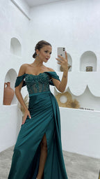 Vestido de baile de cetim comprido até ao chão, estilo sereia, sem mangas, com decote ombro a ombro e racha