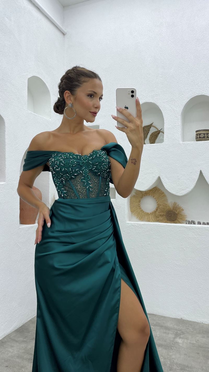 Vestido de baile de cetim comprido até ao chão, estilo sereia, sem mangas, com decote ombro a ombro e racha