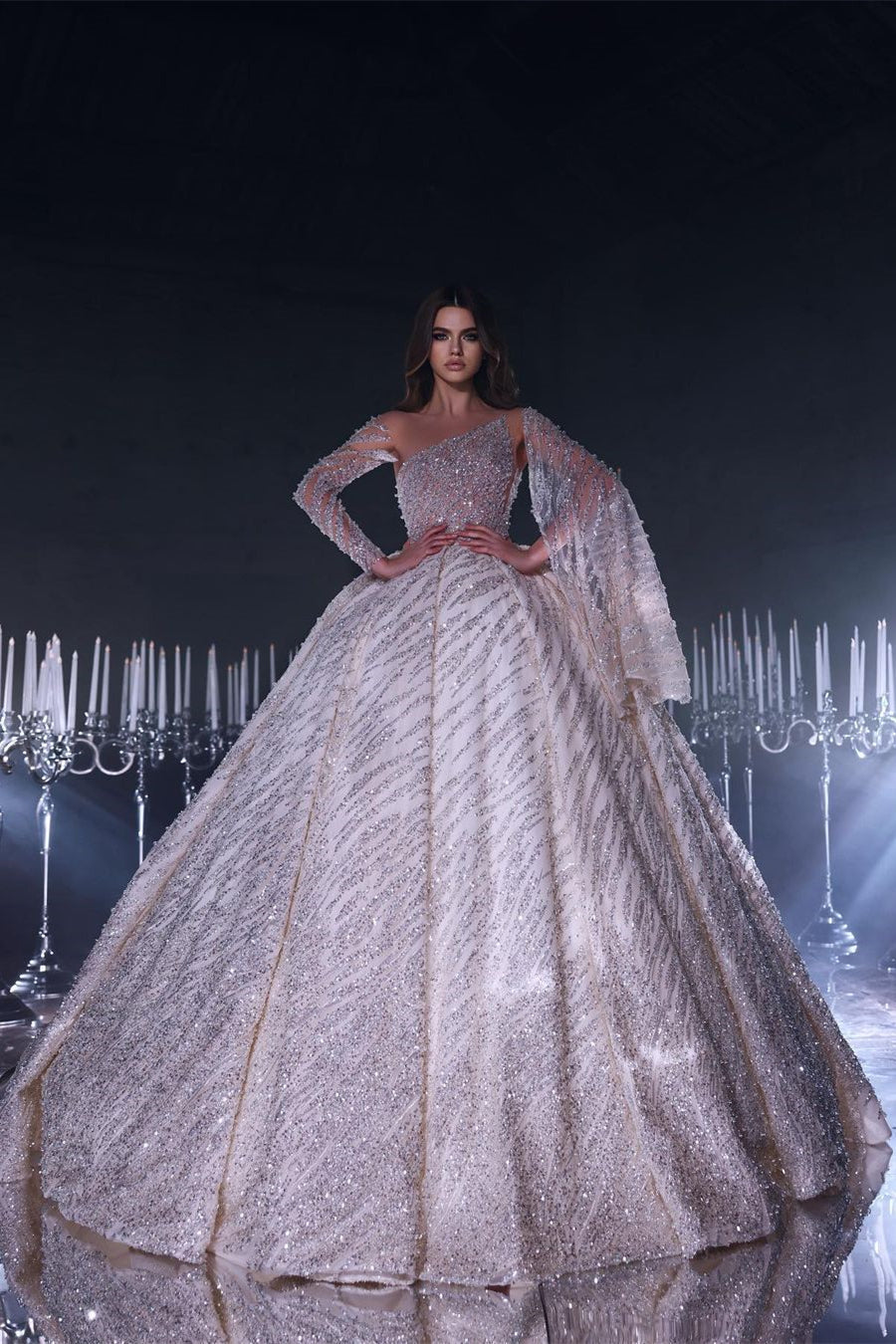 Vestido de novia de lujo de corte A, largo hasta el suelo, con un solo hombro, lentejuelas y volantes