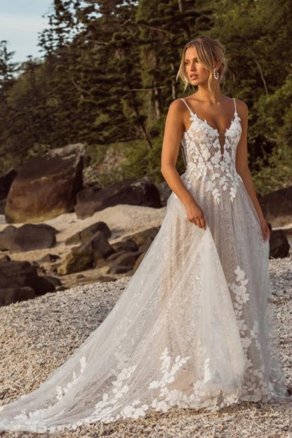 Designer A-Linie Spitze Spaghettiträger Ärmelloses weißes Brautkleid mit Applikationen