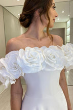 Robes de mariée blanches en satin, sans manches, à encolure bardot, coupe trapèze, avec fente