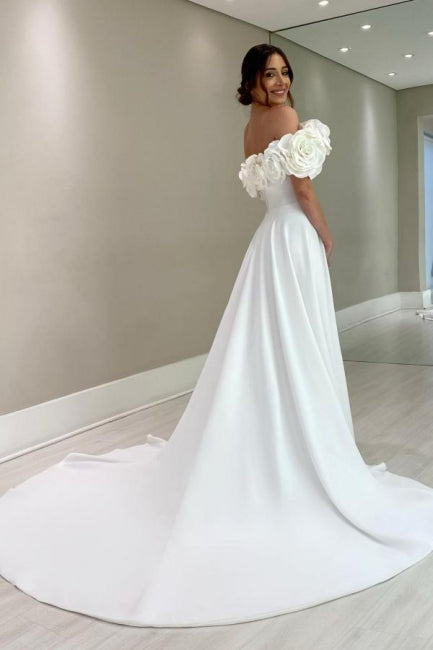 Robes de mariée blanches en satin, sans manches, à encolure bardot, coupe trapèze, avec fente
