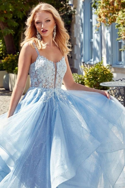Abito da sera a linea ad A in tulle e raso con scollo a U e senza maniche, decorato con strass
