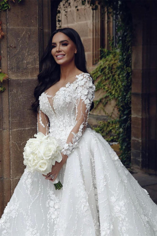 Vestido de noiva de renda com apliques de mangas compridas e linha A de designer com cauda