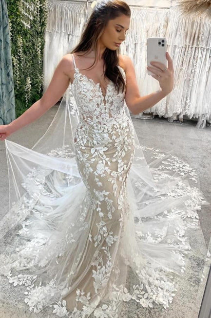Designer Column Lace Spaghetti Straps Sem Mangas Vestidos de Noiva Marfim Com Apliques Cauda