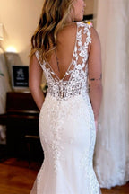 Designer Long Mermaid V-neck Backless Lace Sleeveless Wedding Dresses With Train