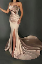 Abiti da sera lunghi da designer, senza maniche, con scollo a cuore, spacco e taglio sirena, con brillantini