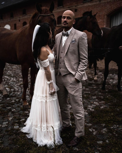 Designer Brautkleider mit Spitze | Etuikleider Brautkleider