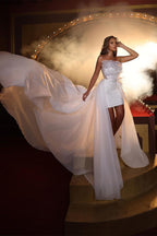 Designer White Sleeveless Wedding Dress With Ruffles Bridal Gown With Lace