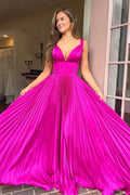 Abito lungo da cerimonia fucsia a pieghe con scollo a V e linea a trapezio