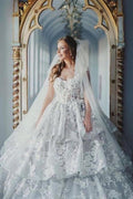 Dignified Sweetheart Sleeveless Ball Gown Tulle Wedding Dresses with Lace