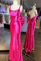 Dolores | Abito formale da sirena in raso con spalline fucsia e fiocco