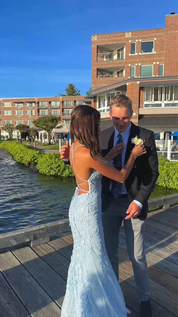 Vestidos de Festa Longos com Renda Azul Bebé Estilo Sereia com Alças Finas Y1733