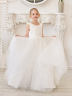 Elegant White Tulle Flower Girl Applique Lace Dress With Sweep Train