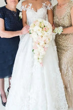 Glamorous Beading Appliques Jewel Wedding Dress With Tulle