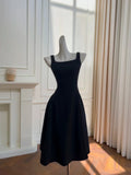 Vestido de Cetim Preto Elegante com Decote Quadrado, Modelo Linha A, Vestido de Noite Y8589