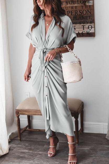 Tolles drapiertes Satinkleid im Button-Down-Stil 