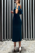 Robe de soirée mi-longue en satin doux à manches bouffantes froncée au buste