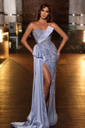 Abito da sera Regal Ametista con scollo a cuore e spalle scoperte, decorato con paillettes e perline