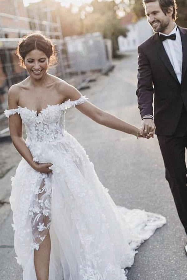 Elegant A-Line Off Shoulder White Tulle Wedding Dress with Appliques