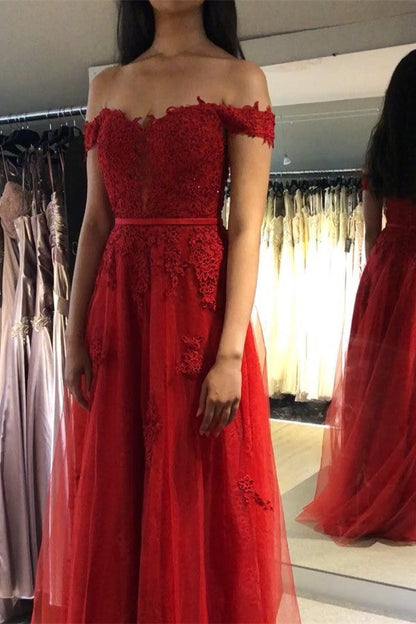 Elegantes, schulterfreies, langes A-Linien-Ballkleid aus Tüll mit Spitzenapplikationen