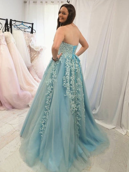 Elegant A-line Strapless Tulle Lace Formal Graduation Dresses Long Prom Gowns