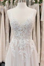 Elegant A-Line V-Neck Sleeveless Tulle Wedding Dress With Appliques On Sale