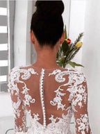 Robe de bal élégante en dentelle longue pour mariage avec manches longues illusion