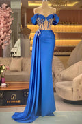 Robe de bal élégante bleue sans manches à épaules dénudées avec perles et fente