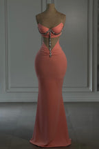 Abito da sera elegante a colonna in chiffon, senza spalline e senza maniche, con applicazioni