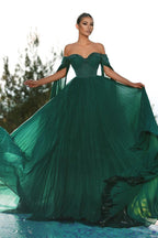 Vestido de baile elegante verde escuro com lantejoulas, decote ombro a ombro e corte em linha A