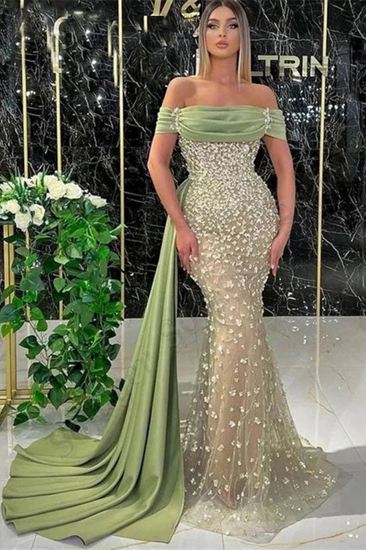 Elegante abito lungo da sera color salvia polveroso a sirena con scollo a barca e pizzo