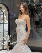 Vestido de Noiva Elegante Comprido até ao Chão, com Decote Coração, Sem Mangas, Estilo Sereia, em Renda com Apliques