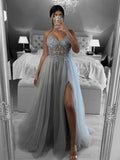 Elegante abito lungo grigio a linea ad A con scollo a V, schiena scoperta, perline e spacco, abito formale da ballo