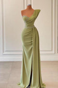 Elegante abito da sera verde smeraldo monospalla senza maniche a sirena in chiffon con perline
