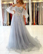 Elegante abito lungo a linea ad A in tulle formale da sera con spalle scoperte e maniche