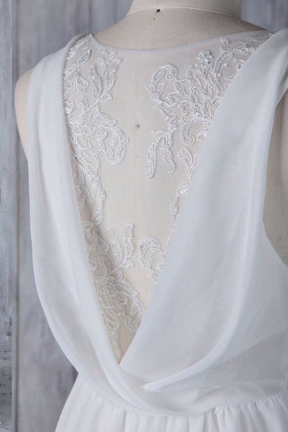 Elegantes langes A-Linien-Brautkleid aus Chiffon mit Rüschen und Spitze